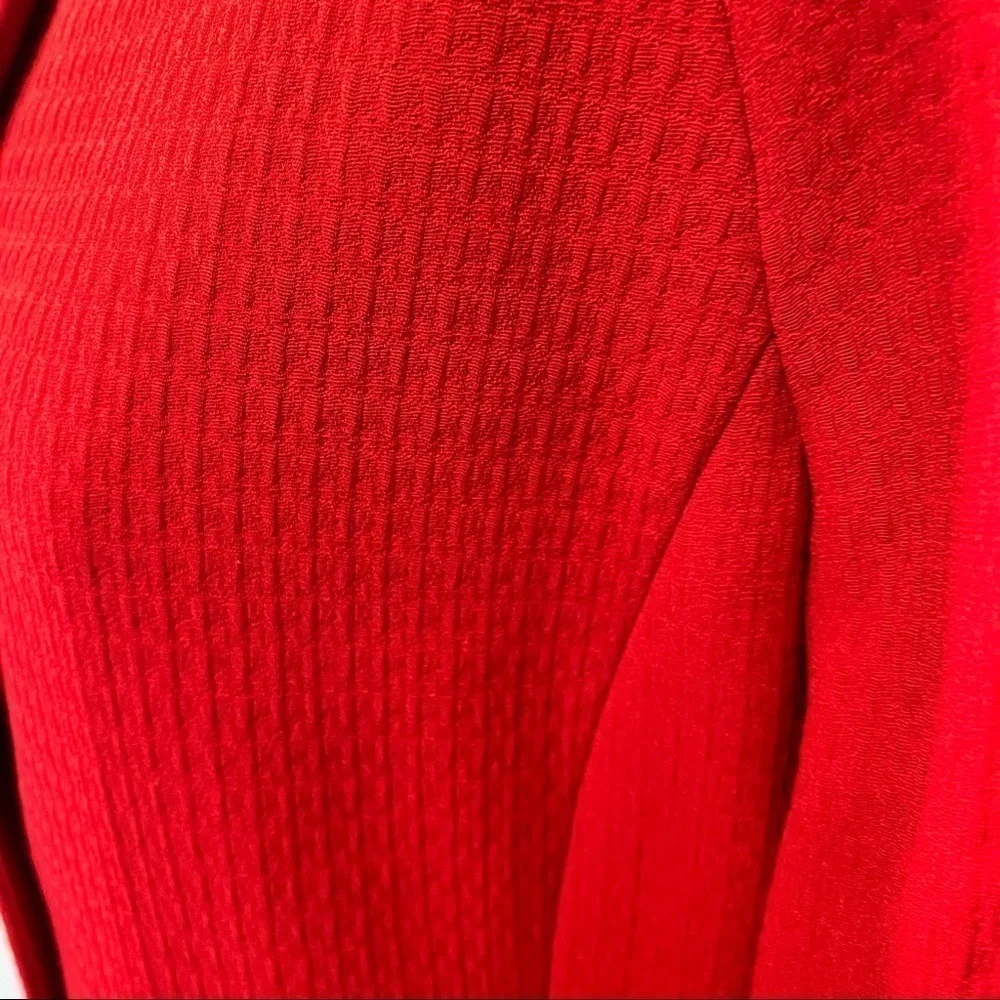 Vintage Dana Buchman red 2-piece skirt suit, front button. Size 10P
